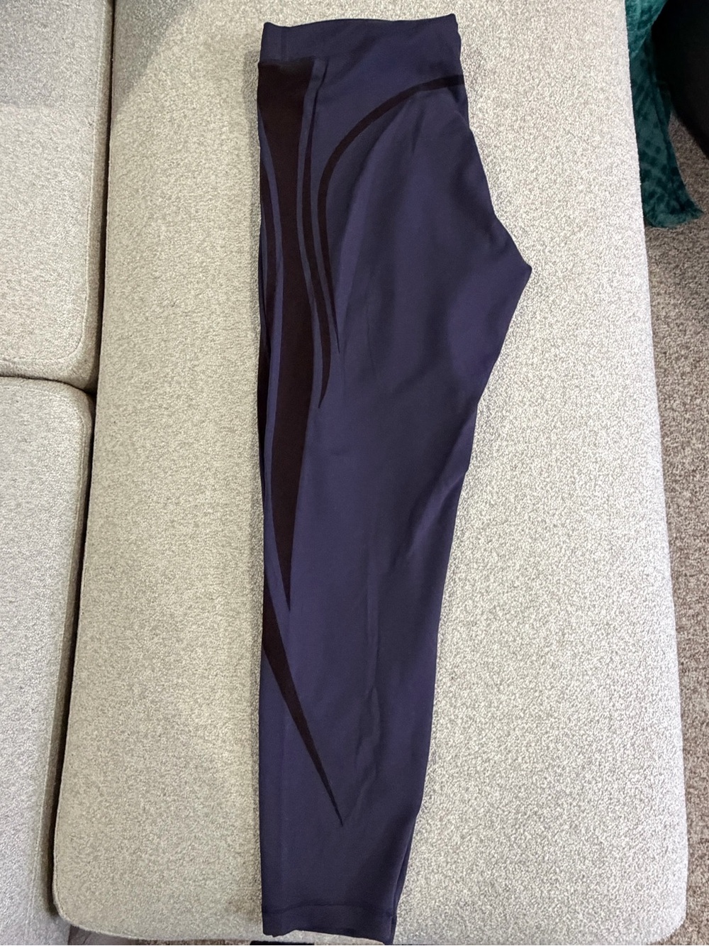 Lululemon Wunder Train HR Flocked EUC Sz 12